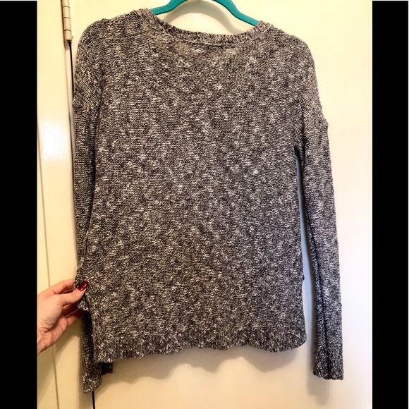 Gray Banana Republic Sweater - Picture 5 of 5